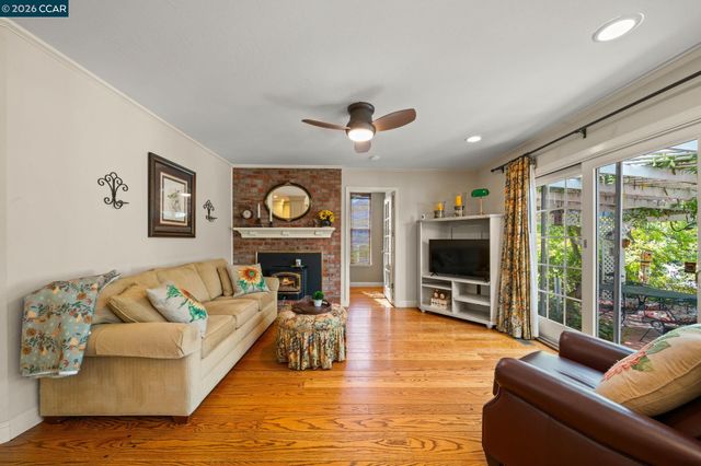 321 Apollo Way, Pleasant Hill, CA 94523