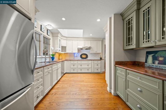 321 Apollo Way, Pleasant Hill, CA 94523