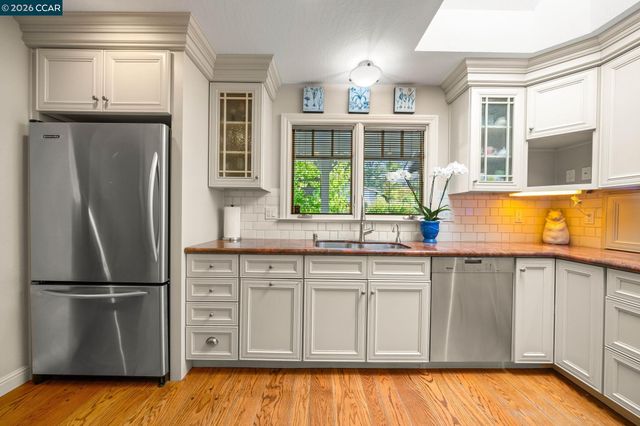 321 Apollo Way, Pleasant Hill, CA 94523