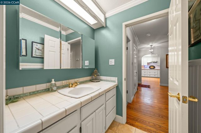 321 Apollo Way, Pleasant Hill, CA 94523