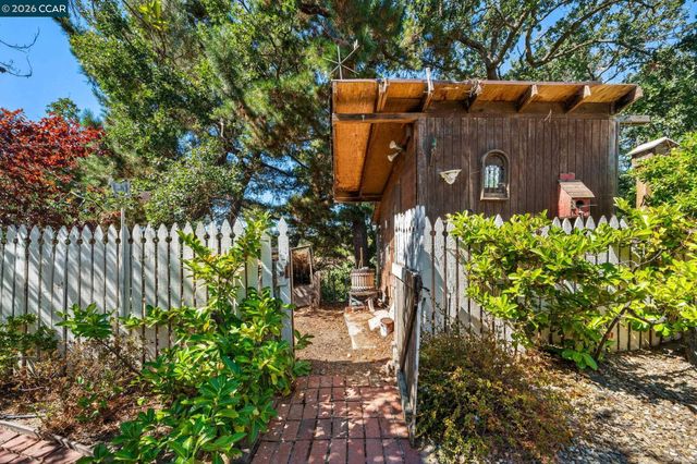 321 Apollo Way, Pleasant Hill, CA 94523