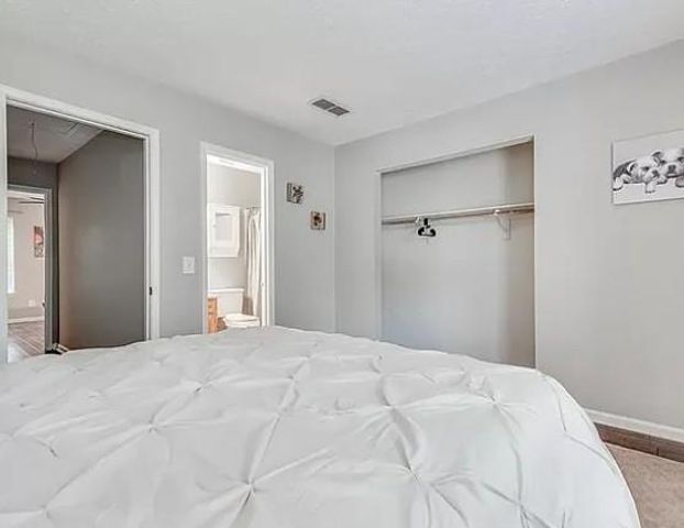 1565 Springleaf Court SE, Smyrna, GA 30080