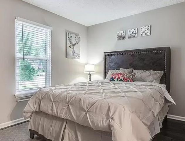 1565 Springleaf Court SE, Smyrna, GA 30080