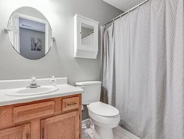 1565 Springleaf Court SE, Smyrna, GA 30080