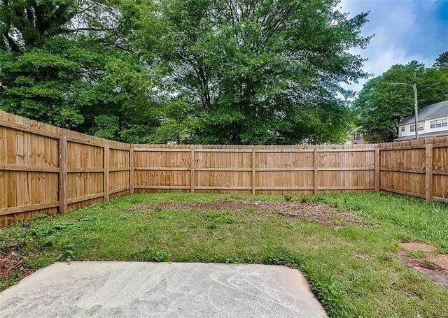 1565 Springleaf Court SE, Smyrna, GA 30080