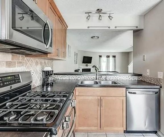 1565 Springleaf Court SE, Smyrna, GA 30080