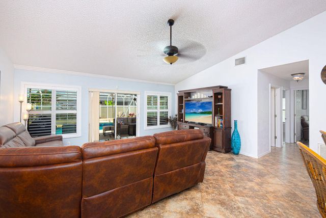 613 SE Dean Terrace, Port St. Lucie, Port St Lucie, FL 34984