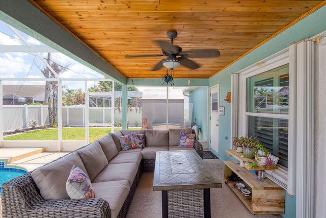 613 SE Dean Terrace, Port St. Lucie, Port St Lucie, FL 34984