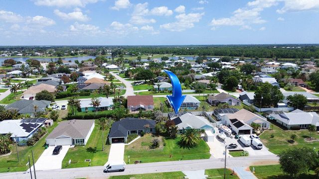 613 SE Dean Terrace, Port St. Lucie, Port St Lucie, FL 34984
