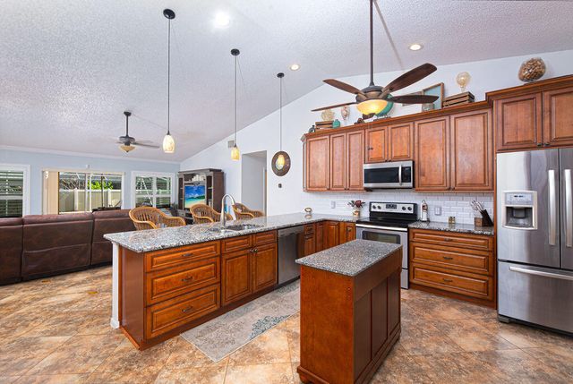 613 SE Dean Terrace, Port St. Lucie, Port St Lucie, FL 34984