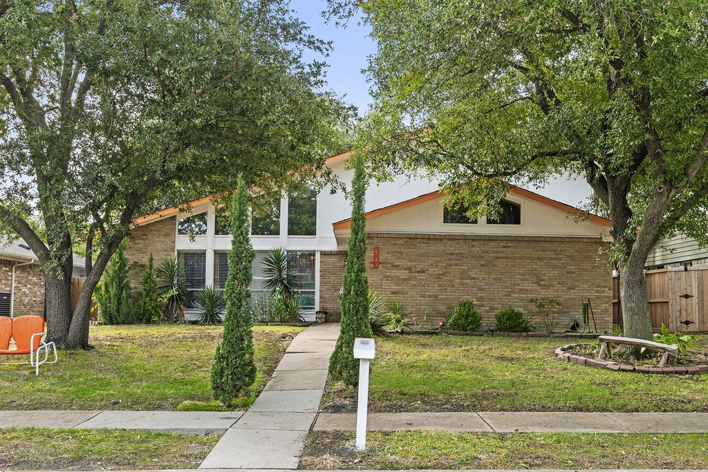 3206 Brook Glen Drive, Garland, TX 75044
