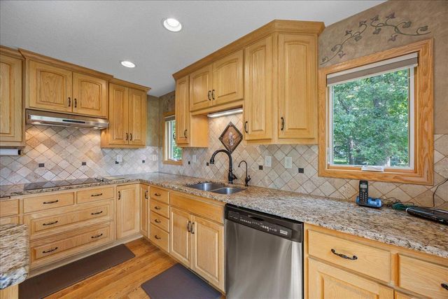 11720 129th Avenue N, Dayton, MN 55327