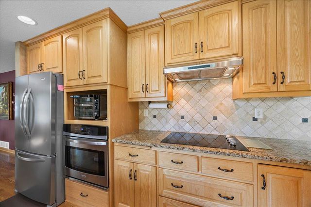 11720 129th Avenue N, Dayton, MN 55327