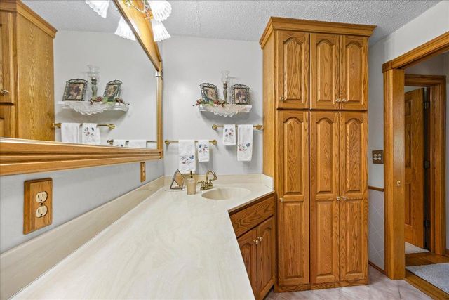 11720 129th Avenue N, Dayton, MN 55327