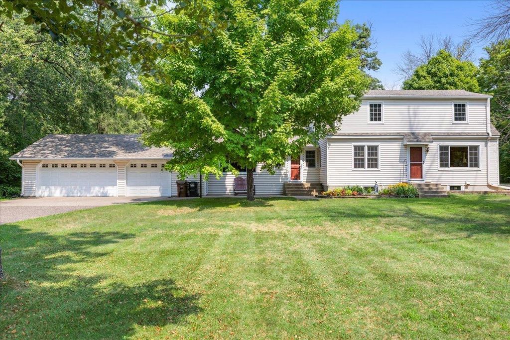 11720 129th Avenue N, Dayton, MN 55327
