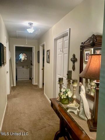 244 Meadowview Drive, Senatobia, MS 38668