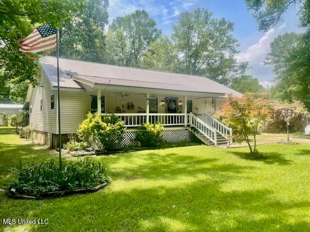 244 Meadowview Drive, Senatobia, MS 38668