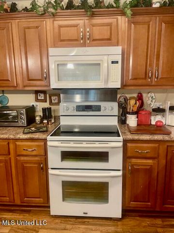 244 Meadowview Drive, Senatobia, MS 38668
