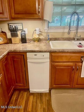 244 Meadowview Drive, Senatobia, MS 38668