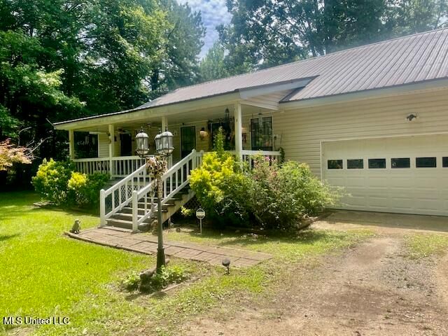 244 Meadowview Drive, Senatobia, MS 38668