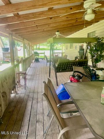 244 Meadowview Drive, Senatobia, MS 38668