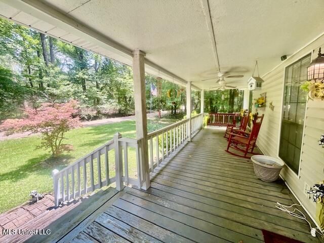 244 Meadowview Drive, Senatobia, MS 38668