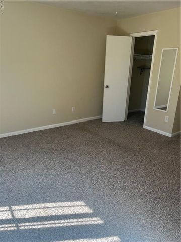 576 Peregrine ST, Virginia Beach, VA 23462