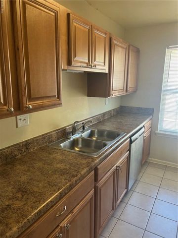 576 Peregrine ST, Virginia Beach, VA 23462