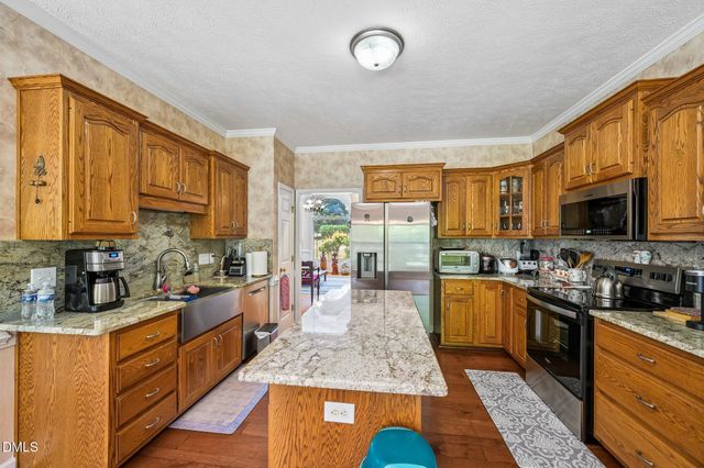 860 Dalmore Drive, Fayetteville, NC 28311