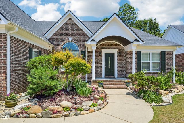860 Dalmore Drive, Fayetteville, NC 28311