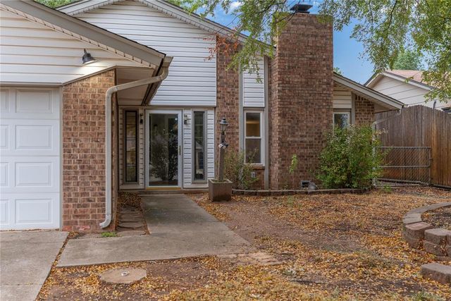 10445 Dover Drive, Yukon, OK 73099