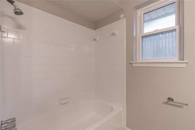 10445 Dover Drive, Yukon, OK 73099