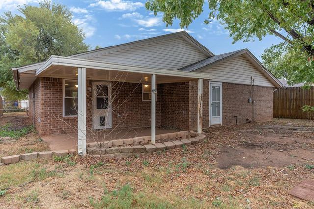 10445 Dover Drive, Yukon, OK 73099