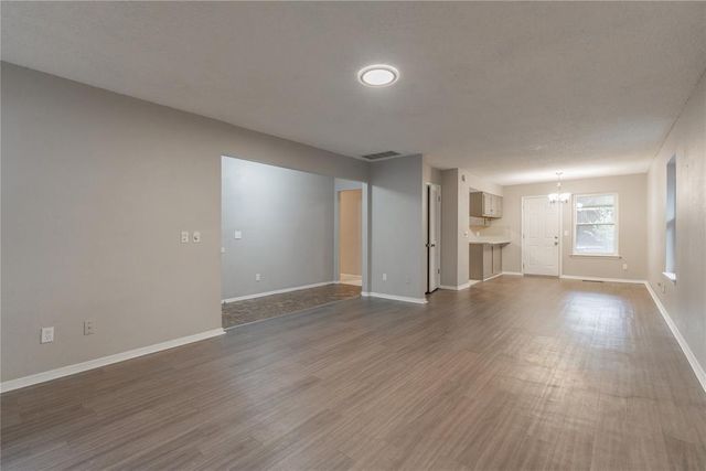 10445 Dover Drive, Yukon, OK 73099