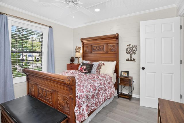 107 Charles Street, Crockett, TX 75835
