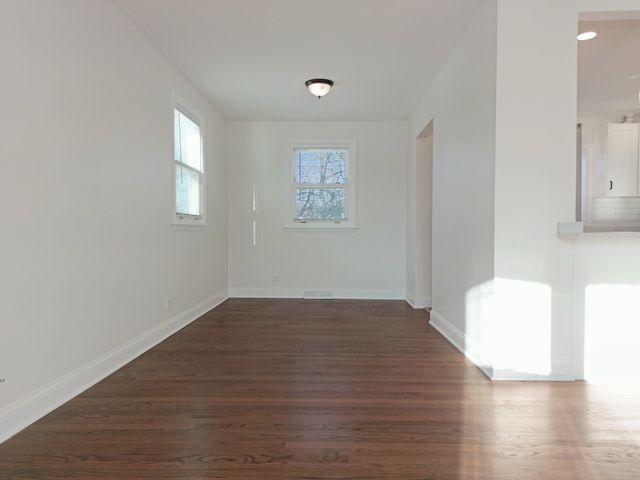 9052 W 92nd Street, Hickory Hills, IL 60457