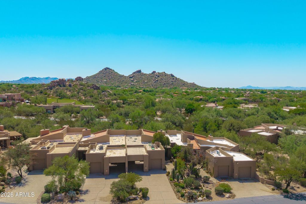 9250 E WHITETHORN Circle, Scottsdale, AZ 85266 — photo 4