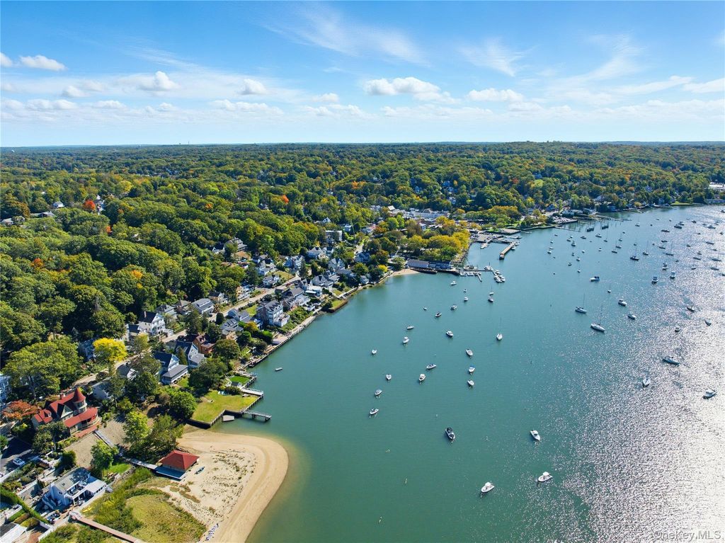 131 Bayview Avenue, Northport, NY 11768
