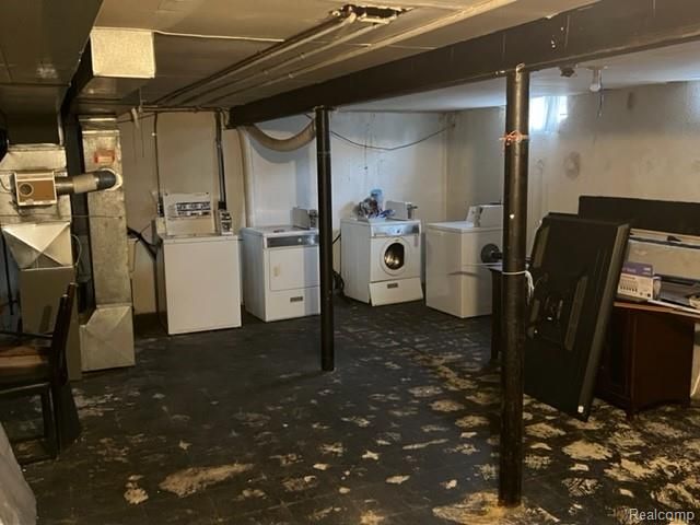 28020 Universal Drive, Warren, MI 48092