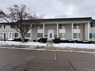 28020 Universal Drive, Warren, MI 48092