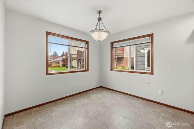 557 Neff Circle, Burlington, WA 98233