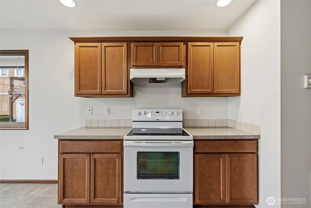 557 Neff Circle, Burlington, WA 98233