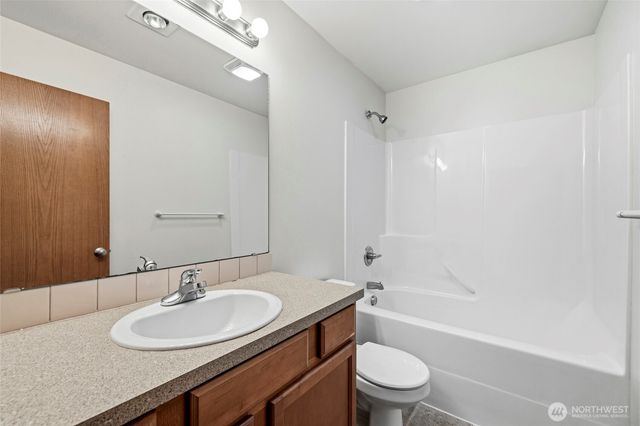 557 Neff Circle, Burlington, WA 98233