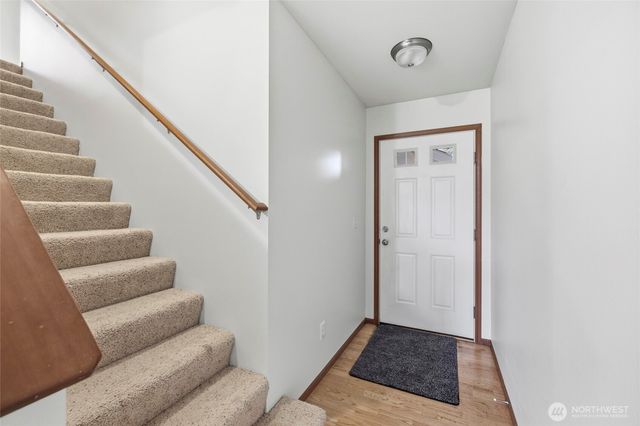 557 Neff Circle, Burlington, WA 98233