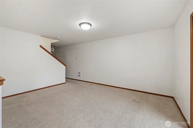 557 Neff Circle, Burlington, WA 98233