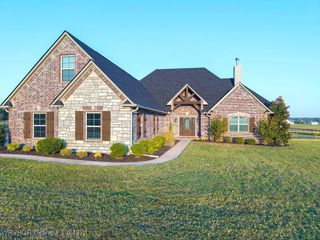 400 Pleasant Valley Road, Van Buren, AR 72956