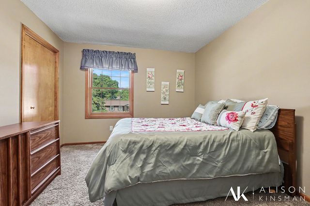 3714 Oskalossa Drive SW, Grandville, MI 49418