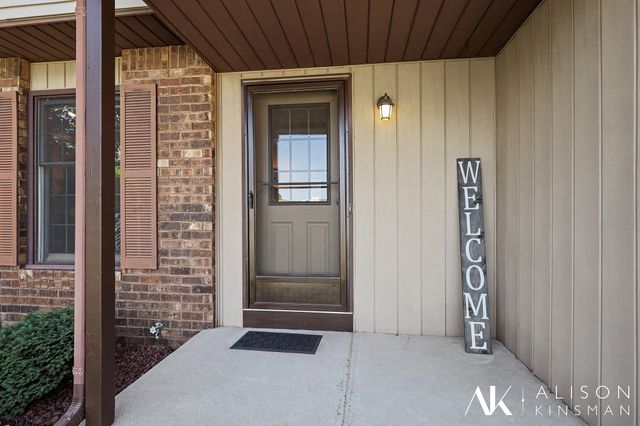 3714 Oskalossa Drive SW, Grandville, MI 49418