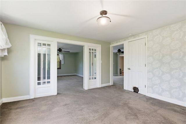 282 McMurray Rd, Upper St Clair, PA 15241