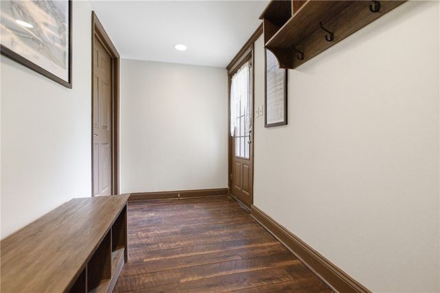 282 McMurray Rd, Upper St Clair, PA 15241